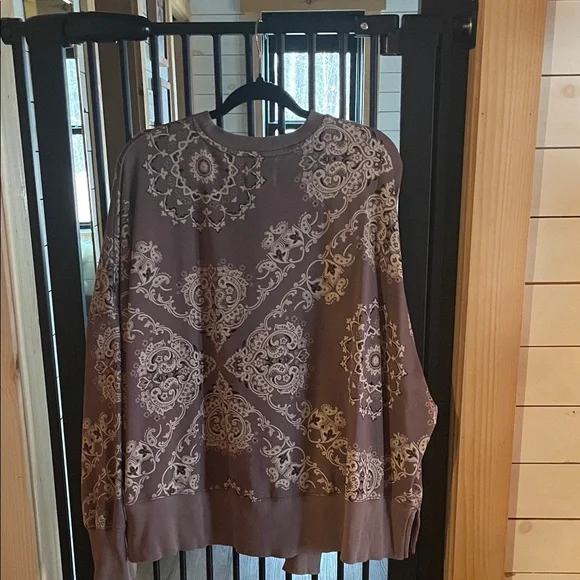 American Eagle Outfitters Purple Patterned Sweatshirt - Picture 3 of 3